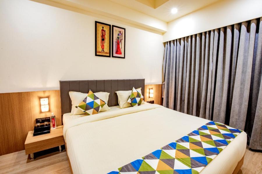 Hotel Nexus Rajkot Buitenkant foto