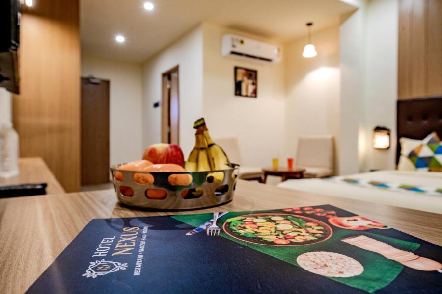 Hotel Nexus Rajkot Buitenkant foto